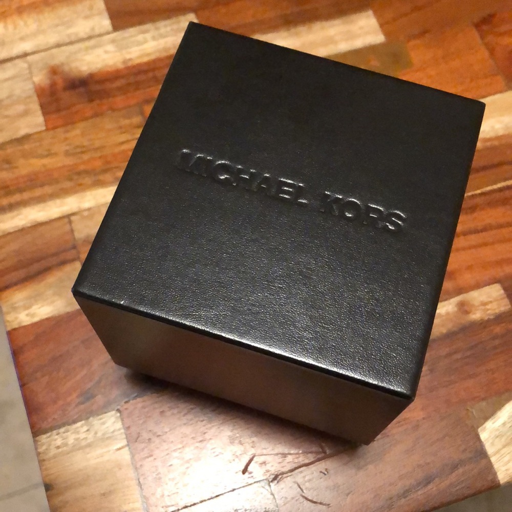 Michael Kors watch box